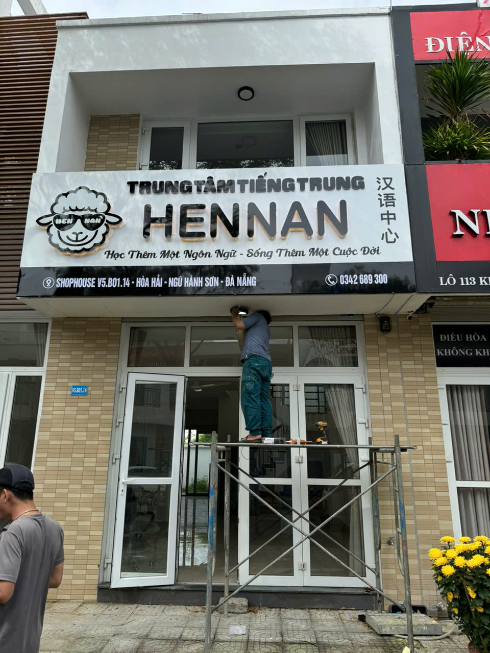 Những Tiêu Chí Cần Lưu Ý Khi Chọn Đơn Vị Thi Công Biển Quảng Cáo Tại Đà Nẵng